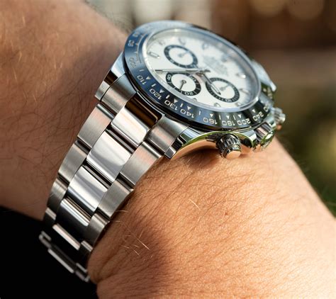 daytona rolex on wrist|rolex daytona side view.